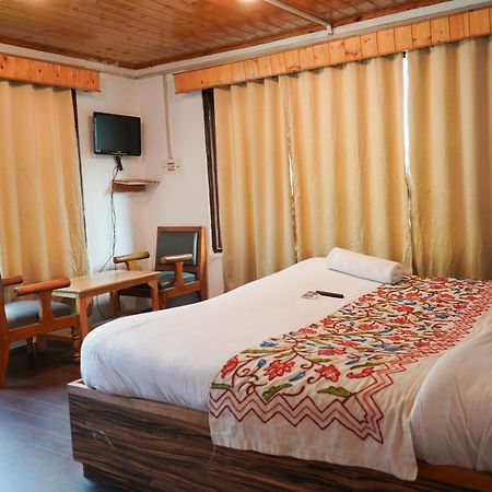 Kashmir House Pahalgam Ξενοδοχείο Εξωτερικό φωτογραφία